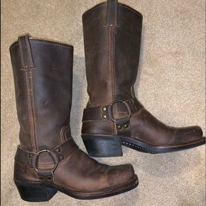 FRYE Dingo Boots size 6 1/2